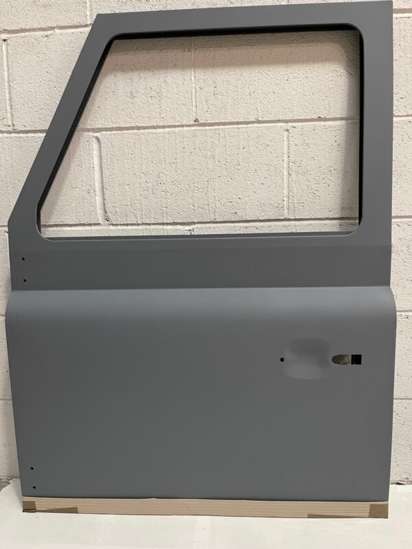 BDA710030 Land Rover Defender Front Door - LH