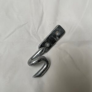 332445 Land Rover Hook for Tailgate RH